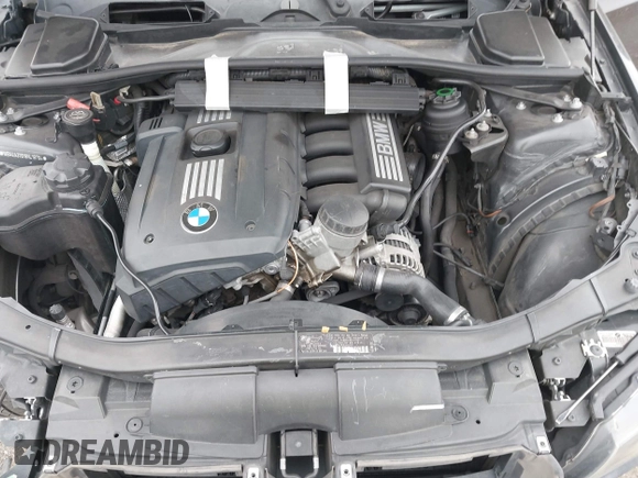 2008 BMW 3 Series 328i with VIN WBAVA37518NL19764, listed as a IAAI auction lot 41549896 with 182,578 mi miles. Bid and sale history available at carsss.com. Image 10.