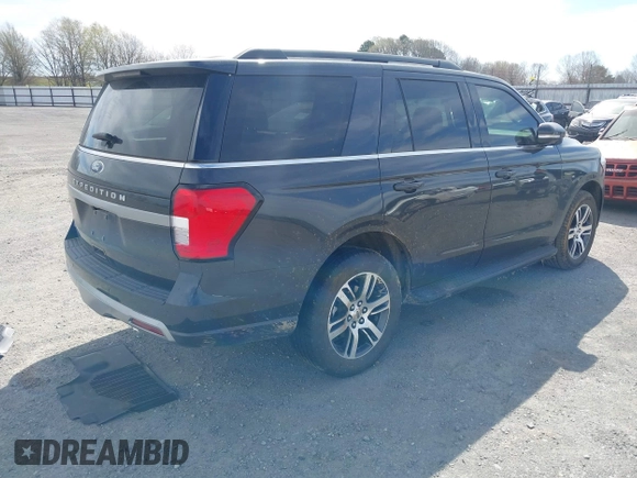 2024 Ford Expedition XLT with VIN 1FMJU1H82REA73438, listed as a IAAI auction lot 41806868 with Not provided miles and . Bid and sale history available at DreamBid. Image 4.