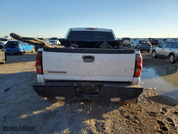 2007 Chevrolet Silverado 2500HD Classic LT3 with VIN 1GCHK23D57F171387, listed as a Copart auction lot 38148284 with 199,822 mi miles and Clean Title. Bid and sale history available at carsss.com. Image 6.