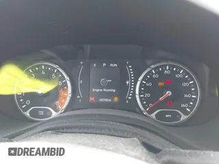 2017 Jeep Renegade Latitude with VIN ZACCJBBB7HPF65291, listed as a IAAI auction lot 41962386 with 45,705 mi miles. Bid and sale history available at carsss.com. Image 7.