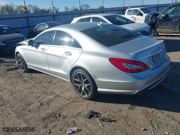 2012 Mercedes-Benz CLS-Class CLS 550 with VIN WDDLJ7DB2CA016431, listed as a IAAI auction lot 40961925 with 121,719 mi miles. Bid and sale history available at carsss.com. Image 3.