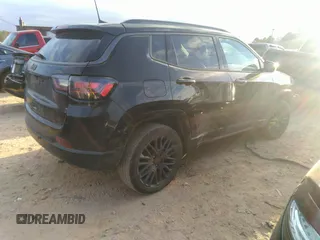 2022 Jeep Compass High Altitude with VIN 3C4NJDCB8NT121845, listed as a IAAI auction lot 41145281 with 22,848 mi miles and . Bid and sale history available at carsss.com. Image 4.