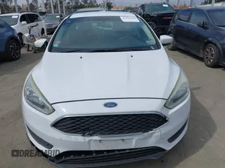 2015 Ford Focus SE with VIN 1FADP3K22FL315960, listed as a IAAI auction lot 41968426 with 184,726 mi miles. Bid and sale history available at carsss.com. Image 12.