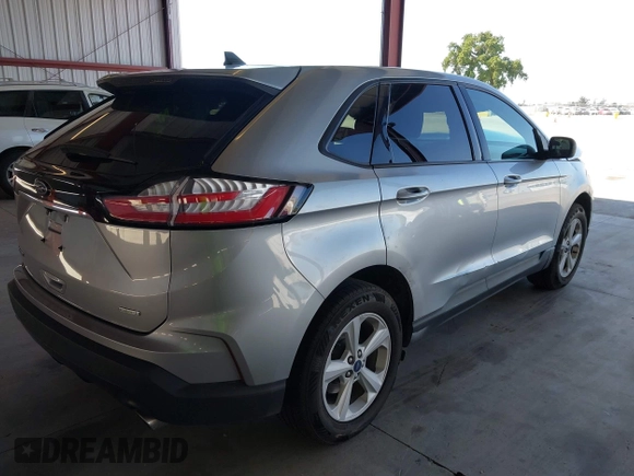 2020 Ford Edge SE z VIN 2FMPK3G97LBA60726, wystawiony jako IAAI lot #41996884 z przebiegiem 62 817 mil mil oraz . Historia ofert i sprzedaży dostępna na DreamBid. Obrazek 4.