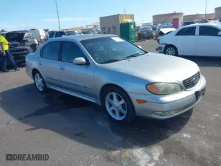2002 Infiniti I35 Luxury with VIN JNKDA31A72T008698, listed as a IAAI auction lot 41287490 with 136,049 mi miles. Bid and sale history available at carsss.com. Image 1.