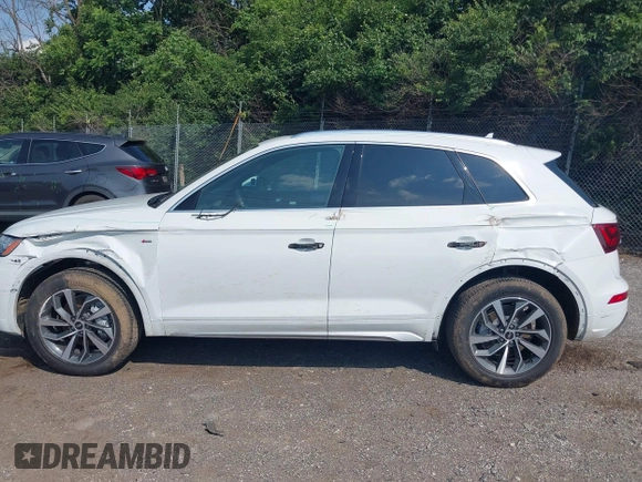 2022 Audi Q5 S line Premium Plus с VIN WA1EAAFY5N2054700, выставлен на аукционе IAAI как лот 42475142 с пробегом 42 148 миль миль и . История ставок и продаж доступна на DreamBid. Изображение 15.