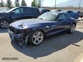 2013 BMW Z4 sDrive35i with VIN WBALM7C57DE385564, listed as a Copart auction lot 60422134 with 56,017 mi miles and Salvage Title. Bid and sale history available at carsss.com. Image 1.