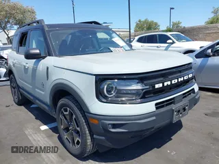 2022 Ford Bronco Sport Outer Banks z VIN 3FMCR9C69NRD30021, wystawiony jako IAAI lot #42378939 z przebiegiem 60 862 mil mil oraz . Historia ofert i sprzedaży dostępna na DreamBid. Obrazek 1.