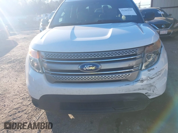 2014 Ford Explorer with VIN 1FM5K8B88EGB87547, listed as a IAAI auction lot 41285521 with 152,889 mi miles and . Bid and sale history available at carsss.com. Image 6.