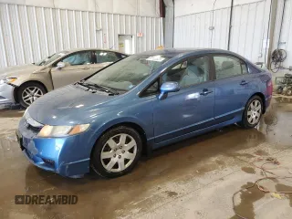 2009 Honda Civic LX z VIN 19XFA16589E010778, wystawiony jako Copart lot #57153825 z przebiegiem 199 942 mil mil oraz Nie do naprawy. Historia ofert i sprzedaży dostępna na DreamBid. Obrazek 1.