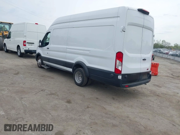 2020 Ford Transit Cargo with VIN 1FTBF4XG3LKB15685, listed as a IAAI auction lot 41967446 with 127,392 mi miles and . Bid and sale history available at DreamBid. Image 3.