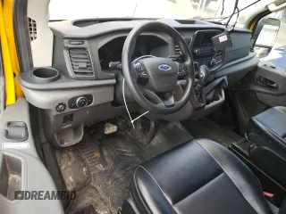 2021 Ford Transit Cargo z VIN 1FTBR1X87MKA53692, wystawiony jako Copart lot #60578005 z przebiegiem 86 989 mil mil oraz Czysty tytuł • Clean title. Historia ofert i sprzedaży dostępna na DreamBid. Obrazek 8.