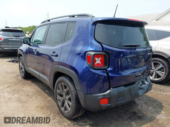 2018 Jeep Renegade Latitude z VIN ZACCJABB8JPH95034, wystawiony jako IAAI lot #42391815 z przebiegiem 47 562 mil mil oraz . Historia ofert i sprzedaży dostępna na DreamBid. Obrazek 3.