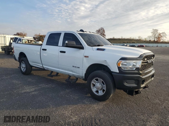 2021 Ram 3500 Tradesman with VIN 3C63R3GJ3MG667978, listed as a Copart auction lot 78242324 with 105,778 mi miles and Salvage Title. Bid and sale history available at carsss.com. Image 4.