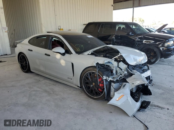 2019 Porsche Panamera GTS with VIN WP0AG2A77KL139387, listed as a Copart auction lot 41153293 with 0 mi miles and Salvage Title. Bid and sale history available at carsss.com. Image 4.