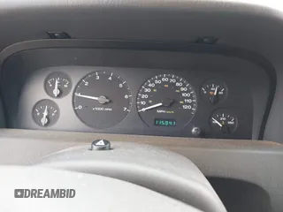 1999 Jeep Grand Cherokee Laredo с VIN 1J4G258S2XC619584, выставлен на аукционе IAAI как лот 42095870 с пробегом 115 941 миль миль и . История ставок и продаж доступна на DreamBid. Изображение 7.