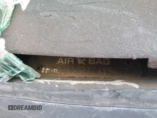 1996 Ford Explorer XLT z VIN 1FMDU32P7TZA99462, wystawiony jako Copart lot #67788154 z przebiegiem 195 839 mil mil oraz Szkoda całkowita • Salvage title. Historia ofert i sprzedaży dostępna na DreamBid. Obrazek 12.