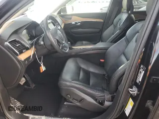 2021 Volvo XC90 Momentum with VIN YV4A221K9M1672887, listed as a Copart auction lot 45306215 with 59,925 mi miles and Salvage title. Bid and sale history available at DreamBid. Image 7.
