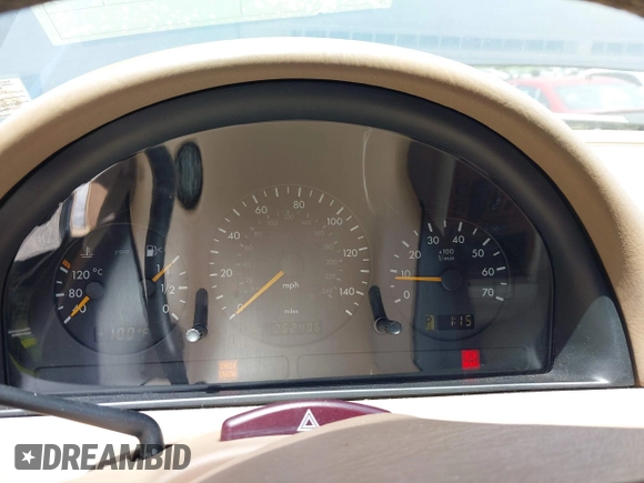 2004 Mercedes-Benz M 500 with VIN 4JGAB75E54A512828, listed as a IAAI auction lot 42579923 with 262,406 mi miles and . Bid and sale history available at DreamBid. Image 7.