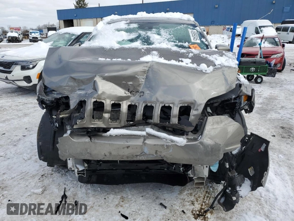 2021 Jeep Cherokee Latitude Lux with VIN 1C4PJMMX8MD149796, listed as a Copart auction lot 45959345 with Not Provided miles and Non Repairable. Bid and sale history available at carsss.com. Image 5.