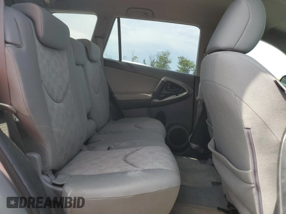 2010 Toyota RAV4 z VIN 2T3ZF4DV4AW052439, wystawiony jako Copart lot #62685155 z przebiegiem 93 851 mil mil oraz Szkoda całkowita • Salvage title. Historia ofert i sprzedaży dostępna na DreamBid. Obrazek 11.