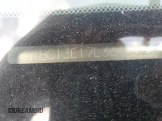 2007 Nissan Versa SL с VIN 3N1BC13E17L363582, выставлен на аукционе Copart как лот 64397385 с пробегом Не указан миль и Списание • Salvage title. История ставок и продаж доступна на DreamBid. Изображение 12.