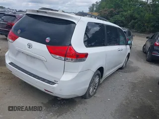 2012 Toyota Sienna XLE AAS с VIN 5TDYK3DC8CS177335, выставлен на аукционе IAAI как лот 42529501 с пробегом 215 170 миль миль и . История ставок и продаж доступна на DreamBid. Изображение 4.