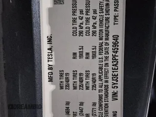 2023 Tesla Model 3 z VIN 5YJ3E1EA3PF459640, wystawiony jako Copart lot #61107195 z przebiegiem 141 027 mil mil oraz Czysty tytuł • Clean title. Historia ofert i sprzedaży dostępna na DreamBid. Obrazek 12.