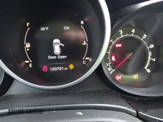 2016 FIAT 500X Pop z VIN ZFBCFXAW6GP340880, wystawiony jako IAAI lot #40949058 z przebiegiem 123 791 mil mil oraz . Historia ofert i sprzedaży dostępna na DreamBid. Obrazek 7.