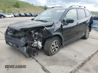 2021 Subaru Forester Premium z VIN JF2SKAFC6MH485036, wystawiony jako Copart lot #61420835 z przebiegiem Nie podano mil oraz Szkoda całkowita • Salvage title. Historia ofert i sprzedaży dostępna na DreamBid. Obrazek 1.
