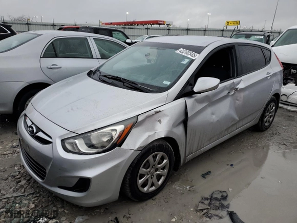 2014 Hyundai Accent GS with VIN KMHCT5AE7EU161744, listed as a Copart auction lot 43240345 with 131,176 mi miles and Salvage Title. Bid and sale history available at carsss.com. Image 1.