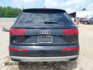 2017 Audi Q7 Premium Plus z VIN WA1LHAF7XHD040259, wystawiony jako IAAI lot #42286217 z przebiegiem 141 030 mil mil oraz . Historia ofert i sprzedaży dostępna na DreamBid. Obrazek 17.