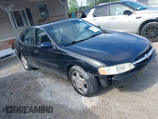 2001 Nissan Altima GXE with VIN 1N4DL01A41C124617, listed as a IAAI auction lot 42109555 with 1 mi miles. Bid and sale history available at carsss.com. Image 1.
