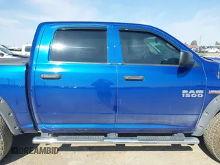2017 Ram 1500 Express z VIN 3C6RR7KT4HG710272, wystawiony jako IAAI lot #41915939 z przebiegiem 105 890 mil mil oraz . Historia ofert i sprzedaży dostępna na DreamBid. Obrazek 13.