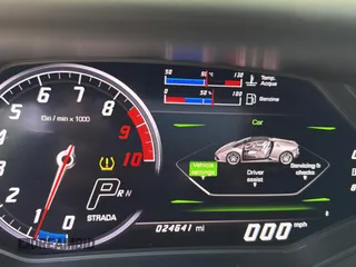 2019 Lamborghini Huracan z VIN ZHWUR2ZF0KLA11750, wystawiony jako Copart lot #54367815 z przebiegiem 24 641 mil mil oraz Tytuł czysty. Historia ofert i sprzedaży dostępna na DreamBid. Obrazek 8.