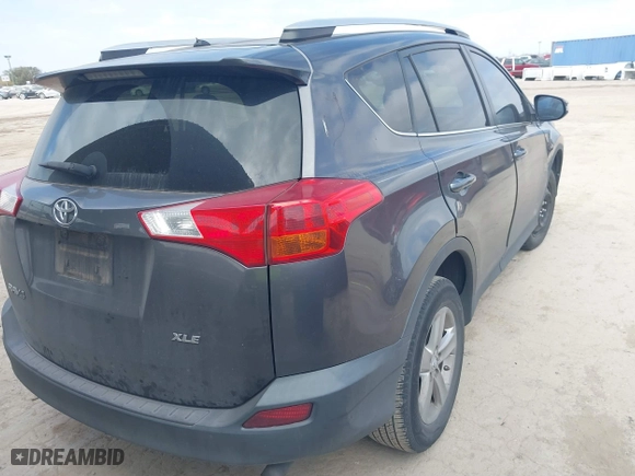 2013 Toyota RAV4 XLE with VIN 2T3WFREV2DW040132, listed as a IAAI auction lot 41750921 with 183,419 mi miles. Bid and sale history available at carsss.com. Image 4.