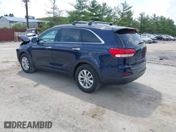 2017 Kia Sorento LX z VIN 5XYPG4A50HG290791, wystawiony jako IAAI lot #42148814 z przebiegiem 125 480 mil mil oraz . Historia ofert i sprzedaży dostępna na DreamBid. Obrazek 3.