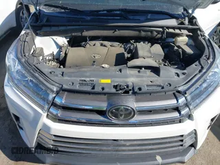 2018 Toyota Highlander Limited z VIN 5TDDZRFH5JS820243, wystawiony jako IAAI lot #41614333 z przebiegiem 98 596 mil mil oraz . Historia ofert i sprzedaży dostępna na DreamBid. Obrazek 10.