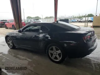 2010 Chevrolet Camaro 1LT z VIN 2G1FB1EV3A9183926, wystawiony jako Copart lot #59075855 z przebiegiem 153 087 mil mil oraz Czysty tytuł • Clean title. Historia ofert i sprzedaży dostępna na DreamBid. Obrazek 2.