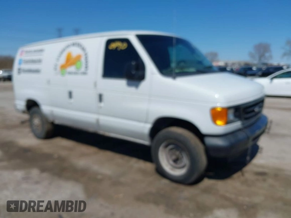 2004 Ford Econoline Cargo Commercial z VIN 1FTSE34P54HB35498, wystawiony jako IAAI lot #41970490 z przebiegiem 155 186 mil mil oraz . Historia ofert i sprzedaży dostępna na DreamBid. Obrazek 1.
