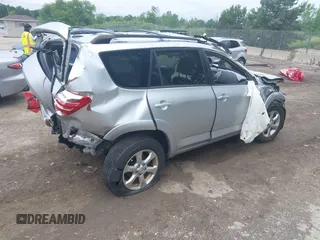 2010 Toyota RAV4 Limited с VIN JTMDF4DV9A5024329, выставлен на аукционе IAAI как лот 42685090 с пробегом Не указан миль и . История ставок и продаж доступна на DreamBid. Изображение 4.