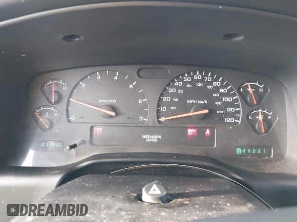 2002 Dodge Dakota with VIN 1B7GL12X42S698285, listed as a IAAI auction lot 40826030 with 211,936 mi miles and . Bid and sale history available at carsss.com. Image 7.