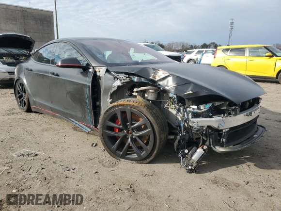 2021 Tesla Model S Long Range z VIN 5YJSA1E5XMF435213, wystawiony jako Copart lot #43395365 z przebiegiem Nie podano mil oraz Szkoda całkowita • Salvage title. Historia ofert i sprzedaży dostępna na DreamBid. Obrazek 4.