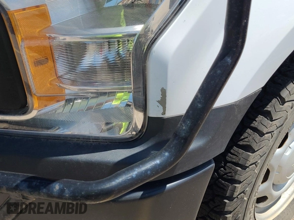 2018 Ford F-150 XL with VIN 1FTMF1EB9JKD38518, listed as a IAAI auction lot 42730627 with 205,804 mi miles and . Bid and sale history available at DreamBid. Image 7.