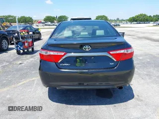 2015 Toyota Camry XLE with VIN 4T1BF1FK1FU072635, listed as a IAAI auction lot 42145826 with 101,633 mi miles. Bid and sale history available at carsss.com. Image 16.