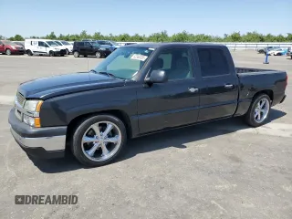 2005 Chevrolet Silverado 1500 LS with VIN 2GCEC13T151302160, listed as a Copart auction lot 62368285 with 204,490 mi miles and Salvage title. Bid and sale history available at DreamBid. Image 1.