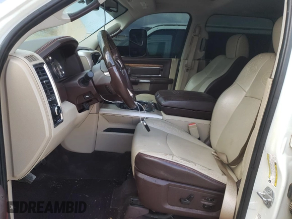 2018 Ram 3500 Laramie Longhorn z VIN 3C63RRKL7JG354150, wystawiony jako Copart lot #56087194 z przebiegiem 109 170 mil mil oraz Czysty tytuł • Clean title. Historia ofert i sprzedaży dostępna na DreamBid. Obrazek 7.