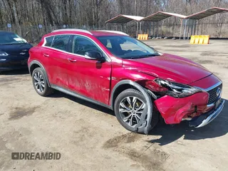 2017 Infiniti QX30 Luxury with VIN SJKCH5CR2HA021321, listed as a IAAI auction lot 41729337 with 55,486 mi miles. Bid and sale history available at carsss.com. Image 1.