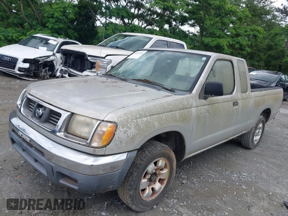 1998 Nissan Frontier XE z VIN 1N6DD26S6WC353583, wystawiony jako IAAI lot #42253701 z przebiegiem Nie podano mil oraz . Historia ofert i sprzedaży dostępna na DreamBid. Obrazek 2.