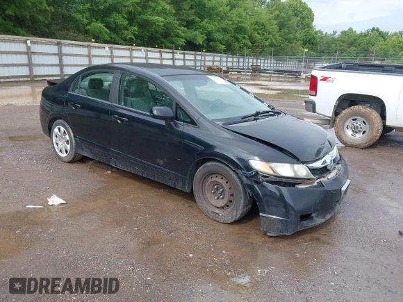 2009 Honda Civic LX z VIN 1HGFA16599L005064, wystawiony jako IAAI lot #42395387 z przebiegiem 297 398 mil mil oraz . Historia ofert i sprzedaży dostępna na DreamBid. Obrazek 1.
